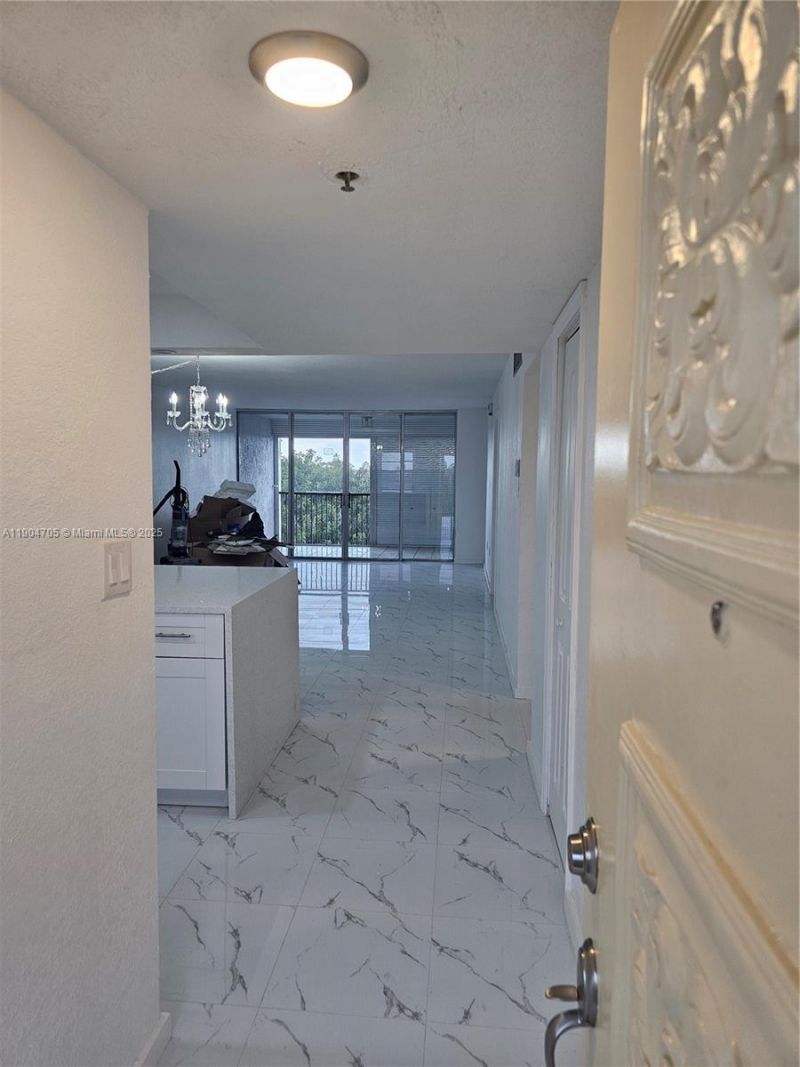 3910 Inverrary Blvd, Unit 703-B, Lauderhill, FL 33319 Photo