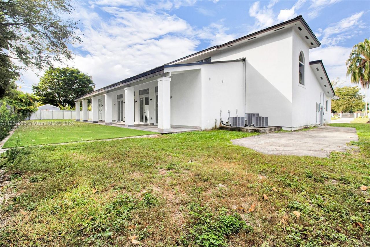 425 SW 129th Ave, Miami, FL 33184 Photo