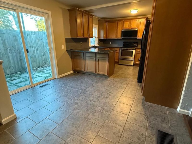 5516 Fortune Drive, Toledo, OH 43611 Photo 3