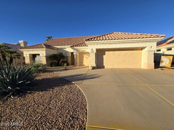 13706 W PARADA Drive W, Sun City West, AZ 85375