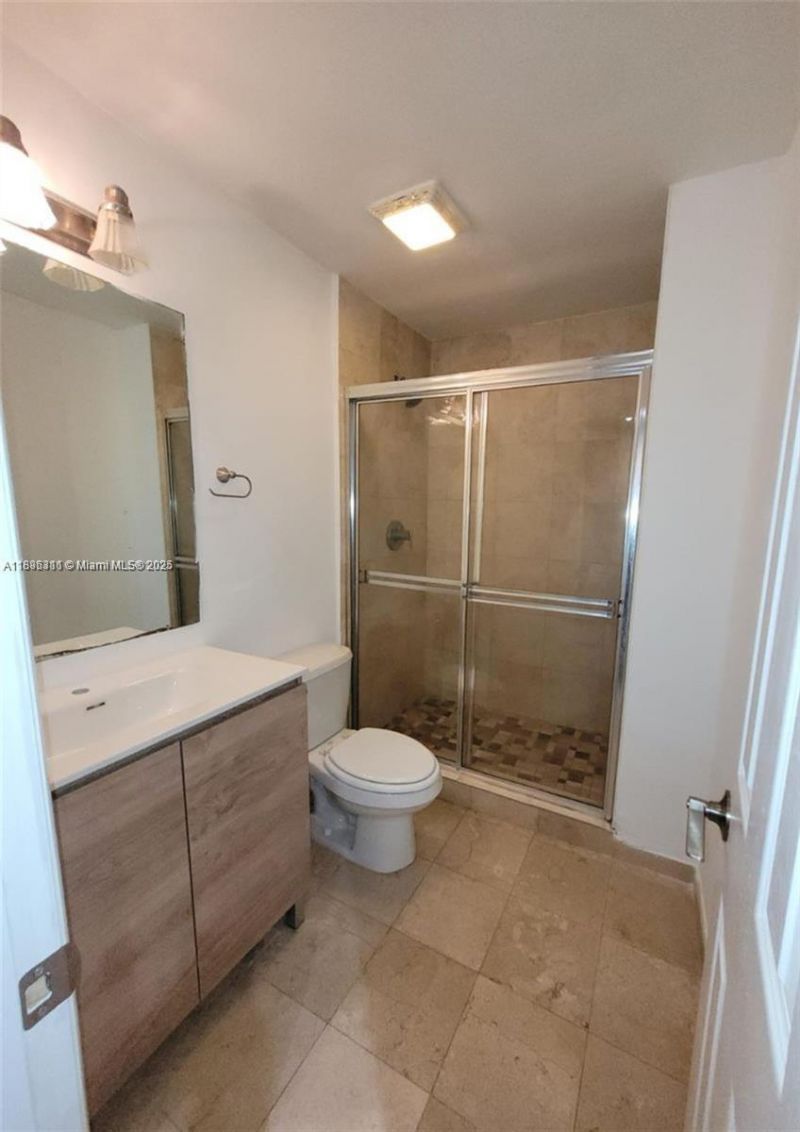 10275 Collins Ave, Unit 111, Bal Harbour, FL 33154 Photo