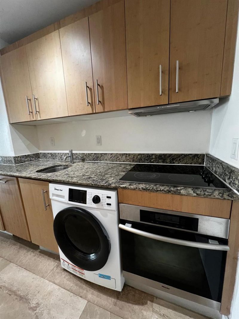 10275 Collins Ave, Unit 111, Bal Harbour, FL 33154 Photo