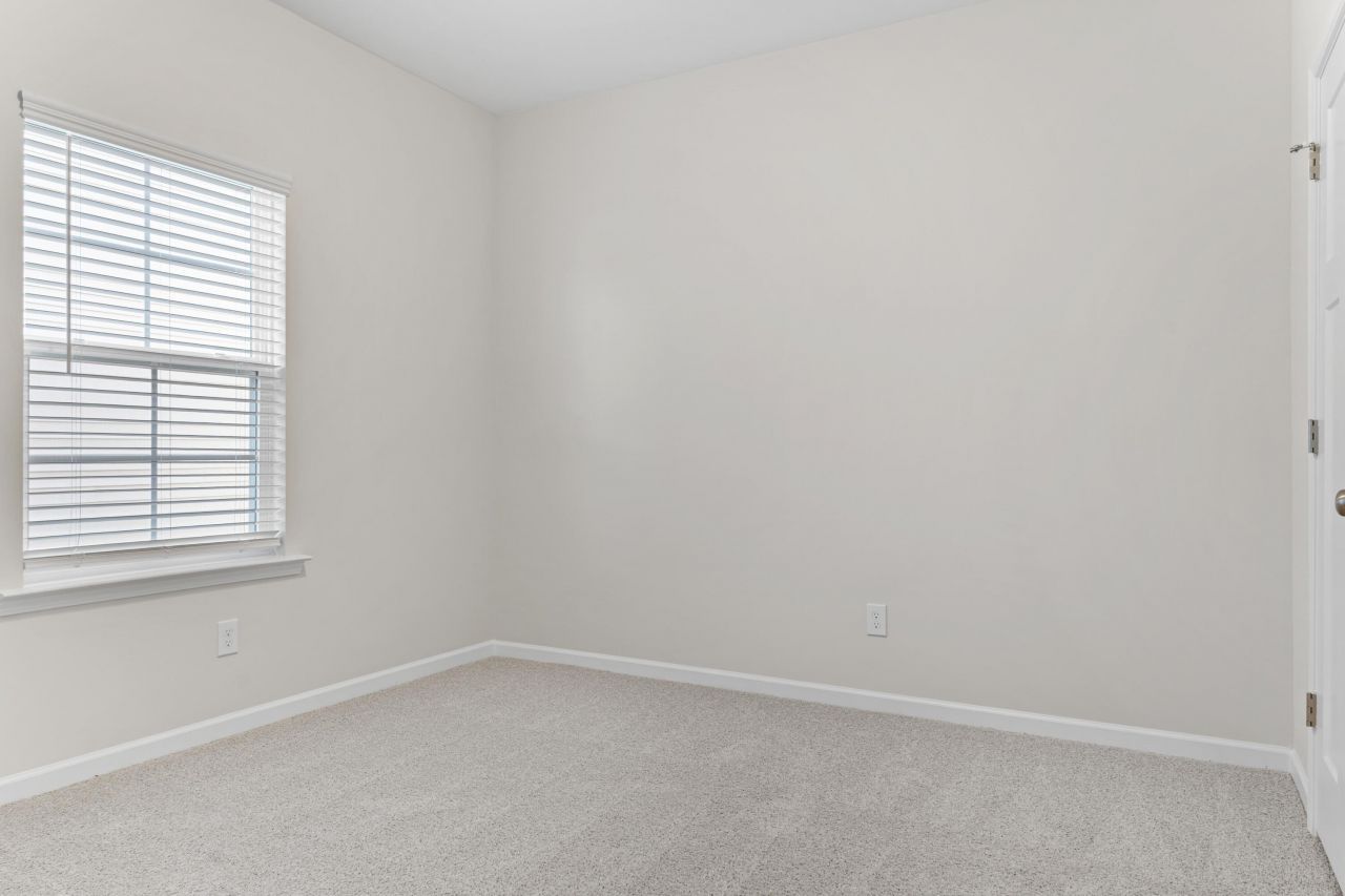 167 Willow Bay Drive Photo 13