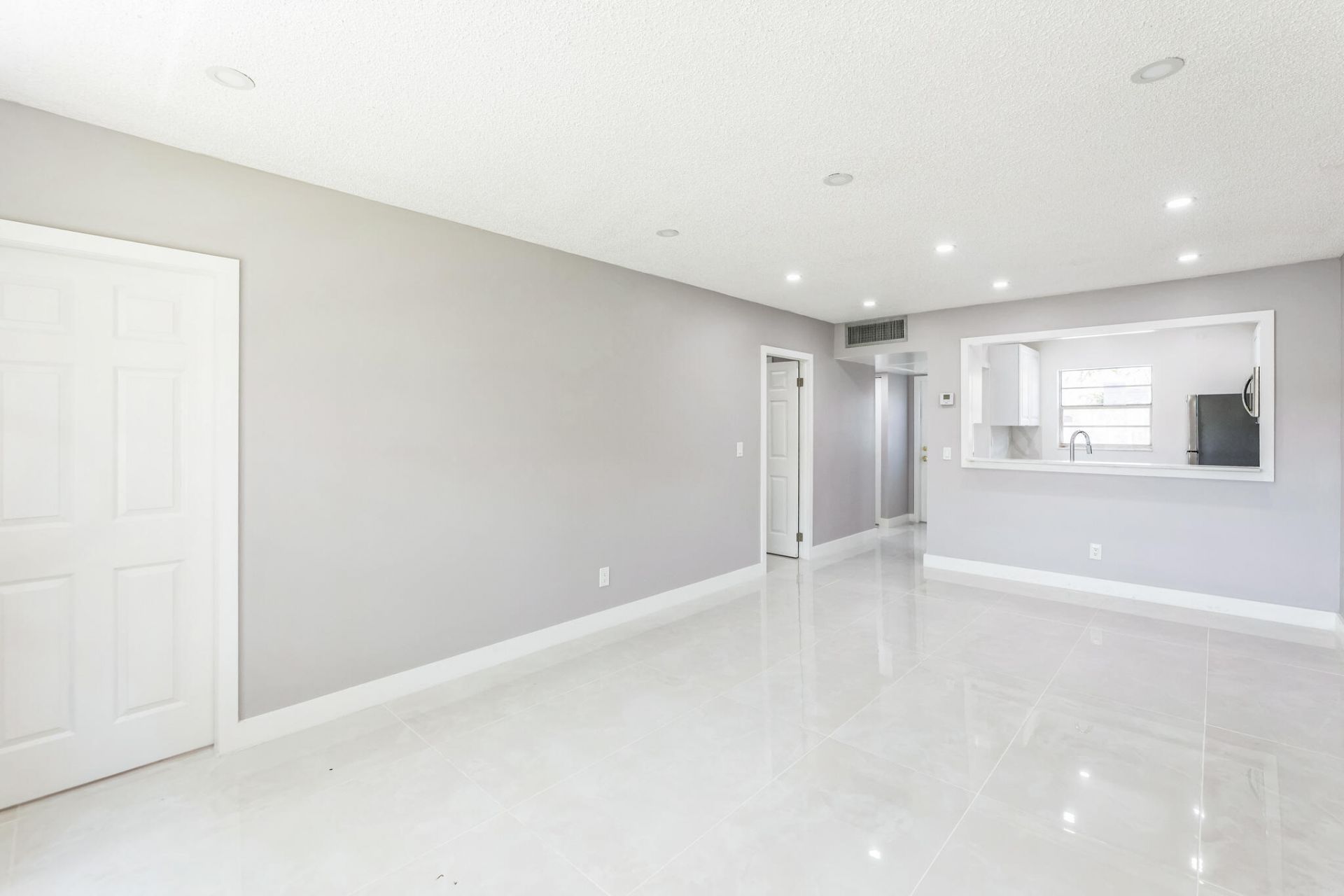 5102 NW 36th Street, Unit 408, Lauderdale Lakes, FL 33319 Photo