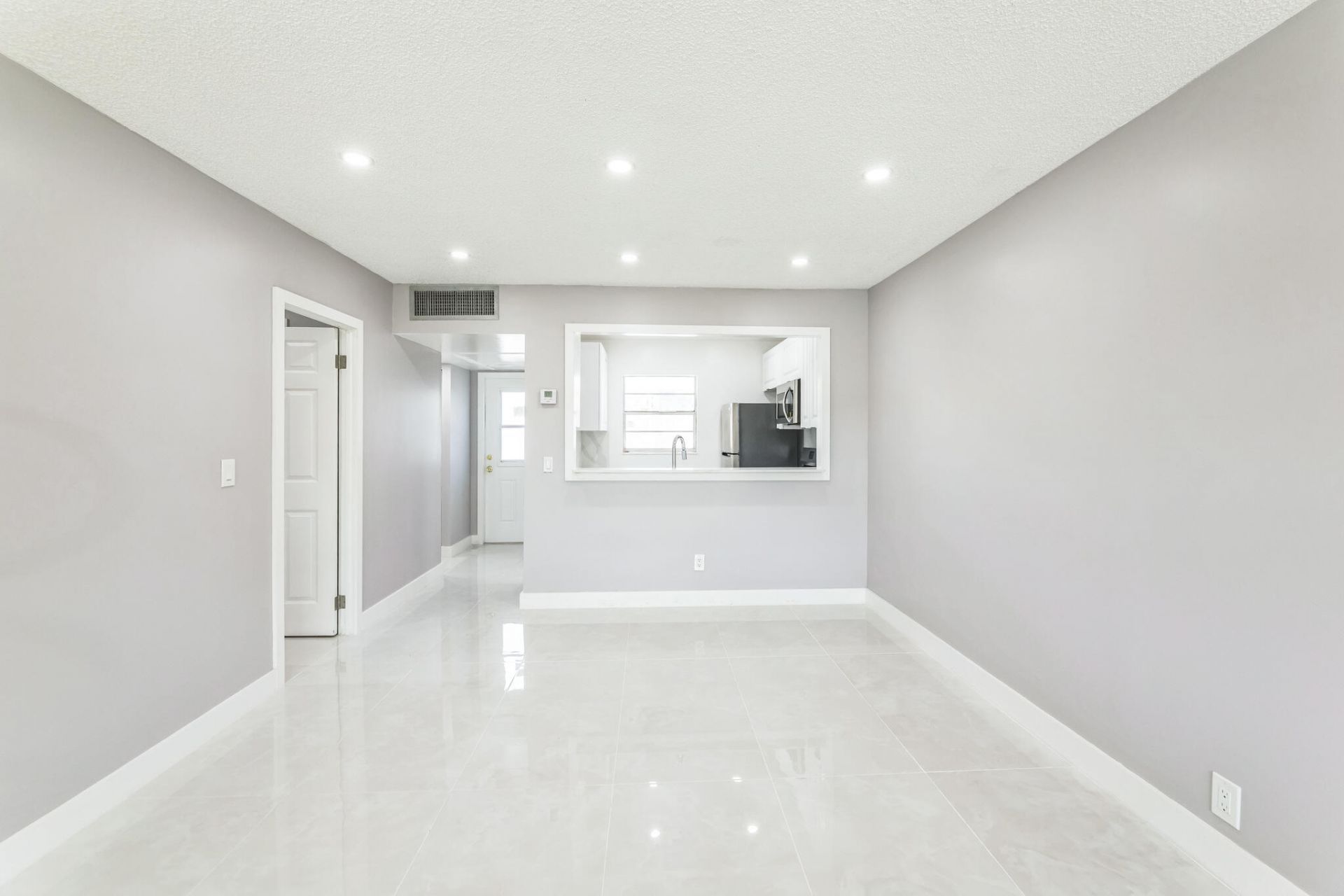 5102 NW 36th Street, Unit 408, Lauderdale Lakes, FL 33319 Photo