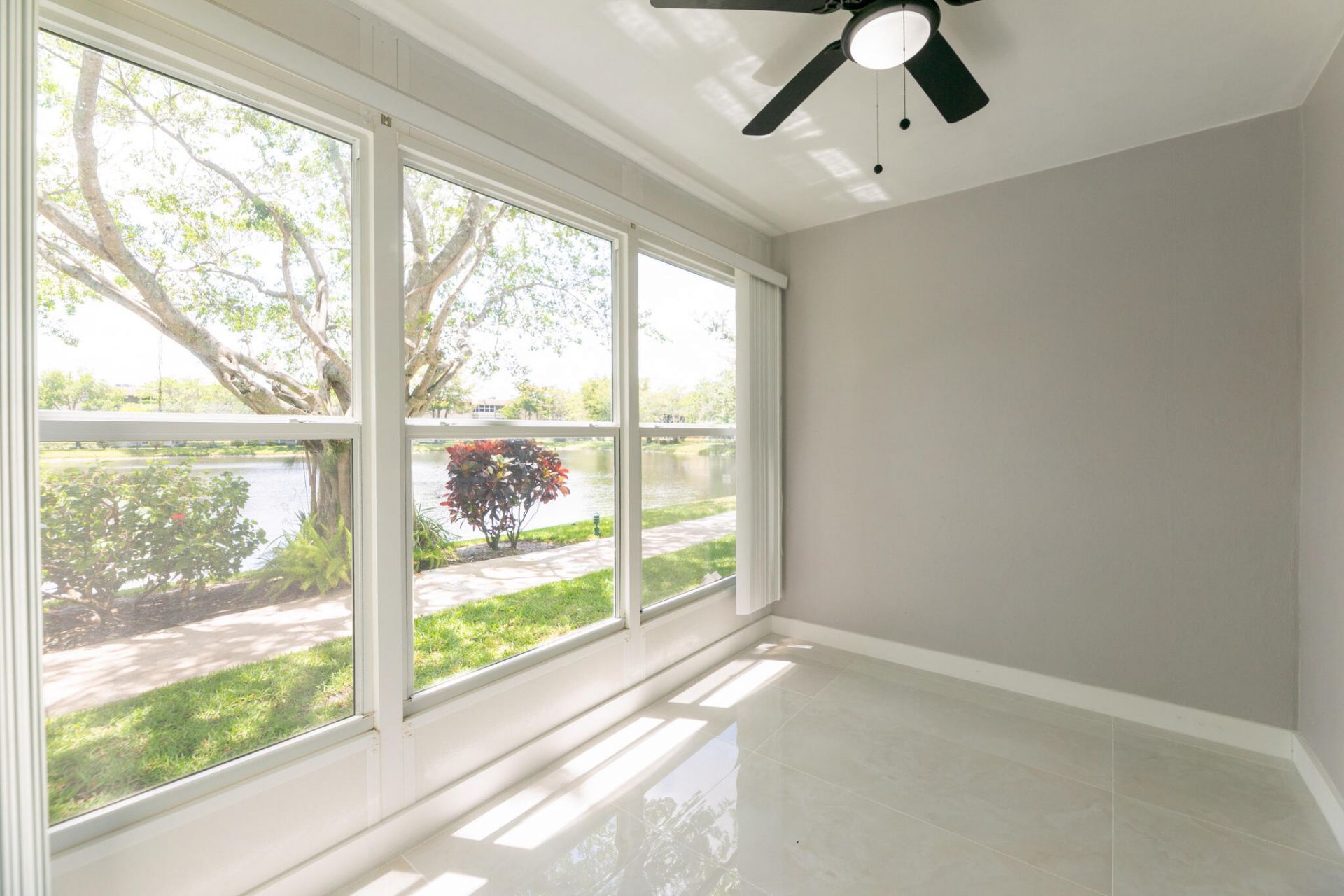 5102 NW 36th Street, Unit 408, Lauderdale Lakes, FL 33319 Photo