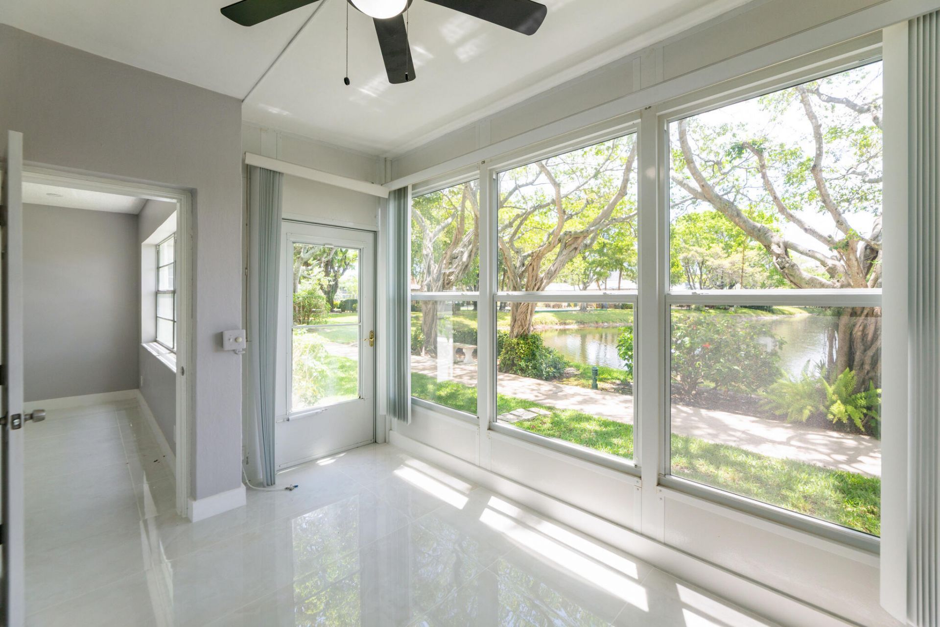 5102 NW 36th Street, Unit 408, Lauderdale Lakes, FL 33319 Photo