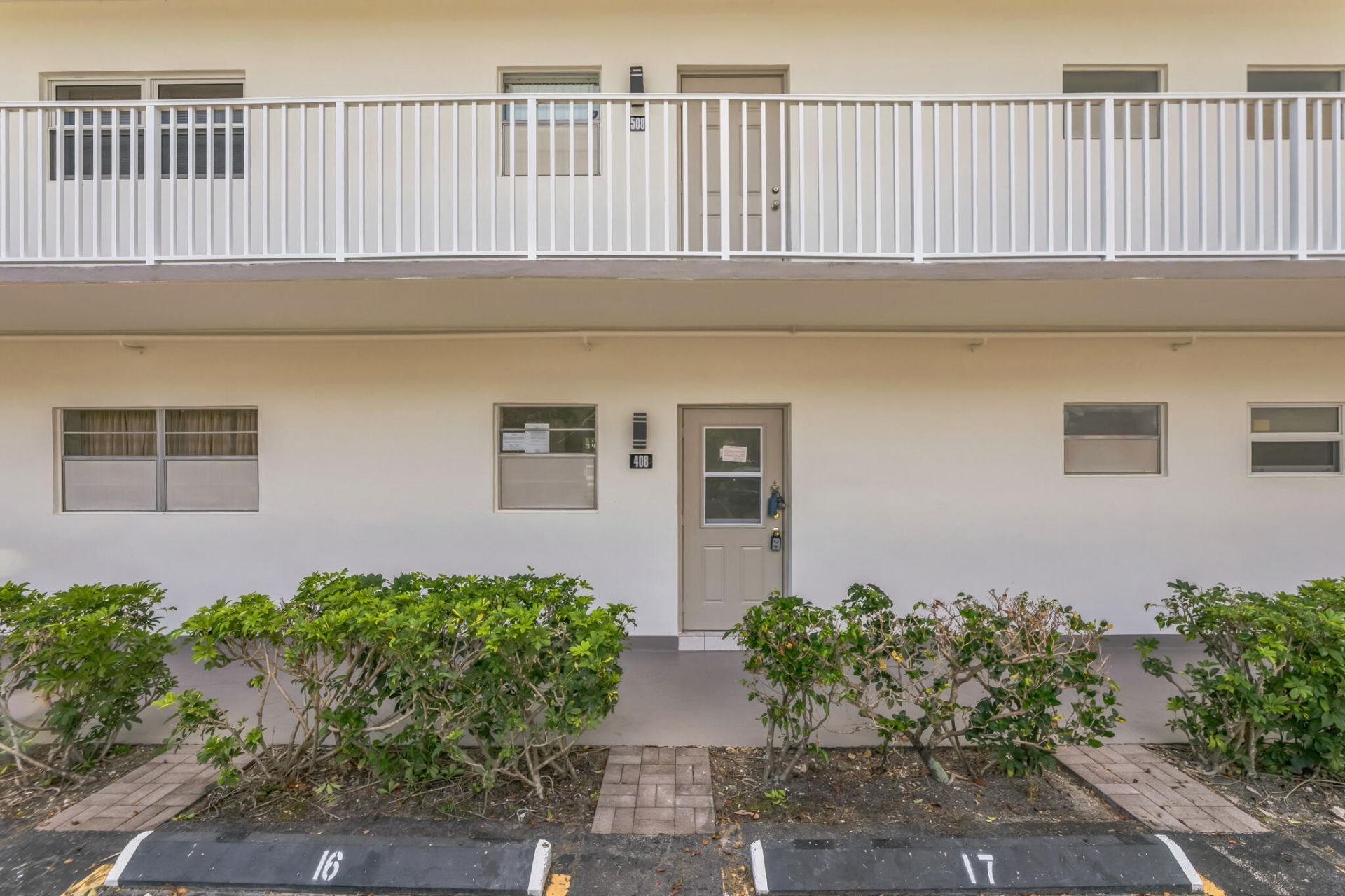 5102 NW 36th Street, Unit 408, Lauderdale Lakes, FL 33319 Photo