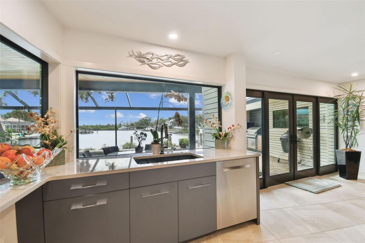 4202 Saltwater Boulevard, Tampa, FL 33615 Photo