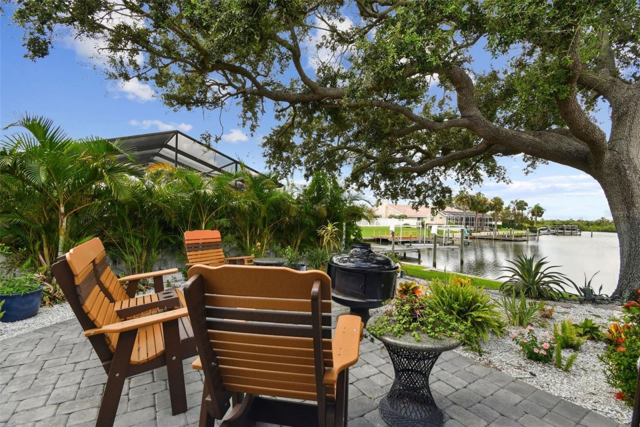 4202 Saltwater Boulevard, Tampa, FL 33615 Photo