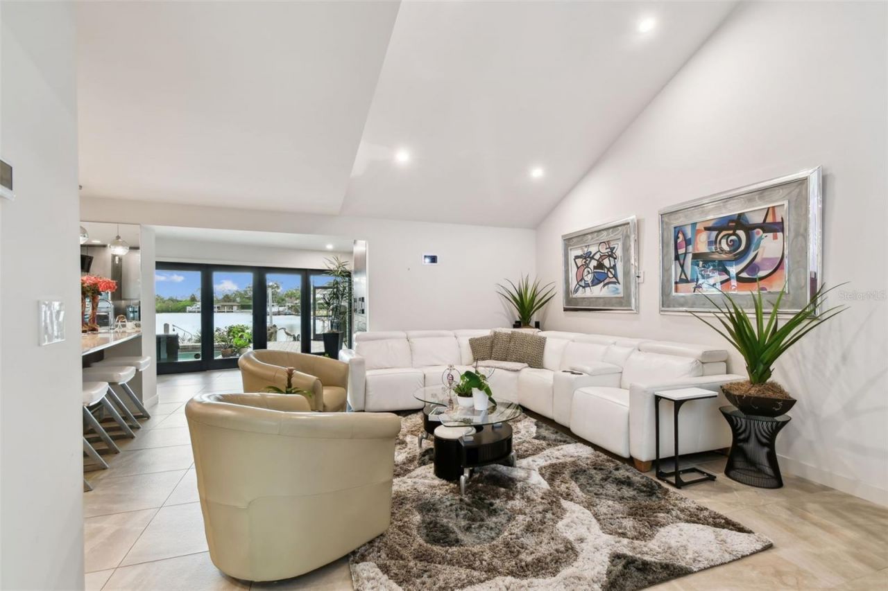 4202 Saltwater Boulevard, Tampa, FL 33615 Photo