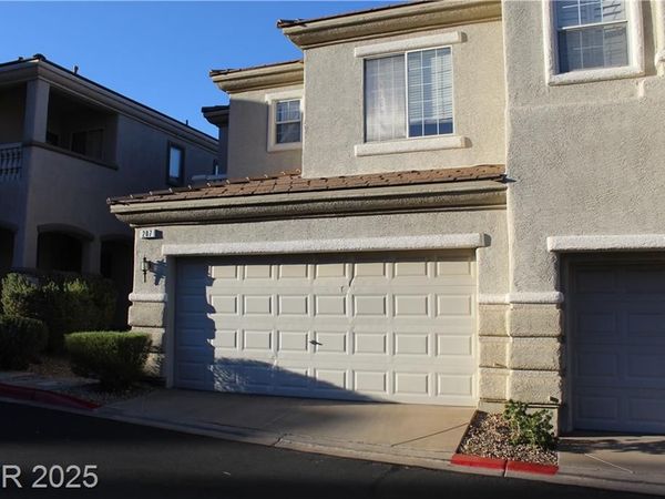 207 Priority Point Street , Henderson, NV 89012