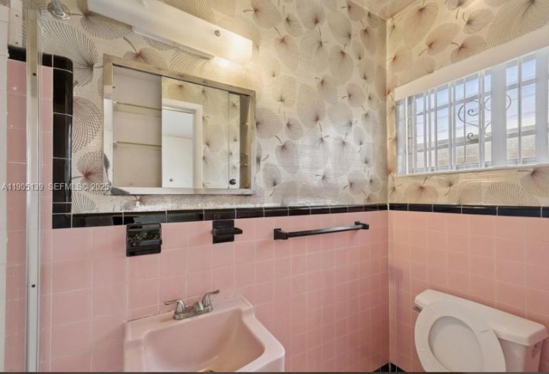 940 NW 67th St, Miami, FL 33150 Photo