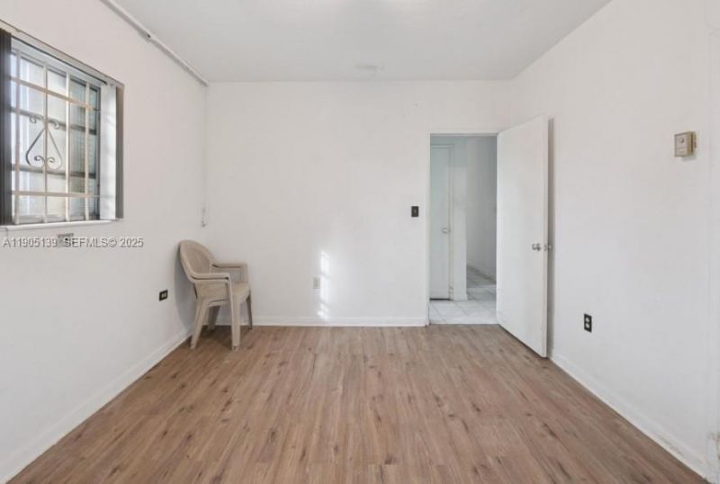 940 NW 67th St, Miami, FL 33150 Photo