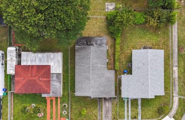 940 NW 67th St, Miami, FL 33150 Photo