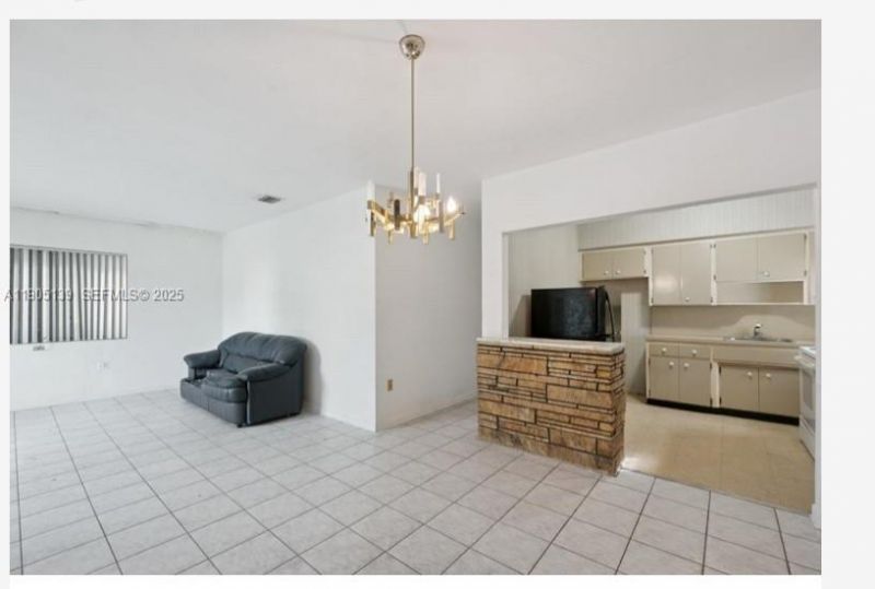 940 NW 67th St, Miami, FL 33150 Photo