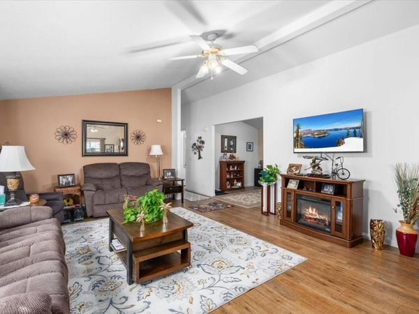 356 Marian Avenue, Unit 40, Central Point, OR 97502