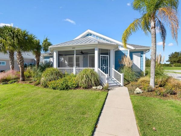 1052 SUGAR LOAF KEY LOOP, LADY LAKE, FL 32159