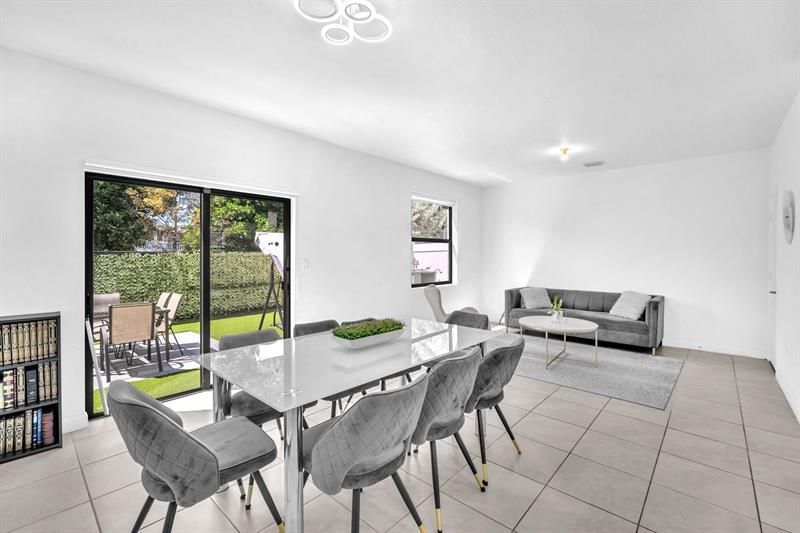 20308 NW 6th Pl, Miami Gardens, FL 33169 Photo