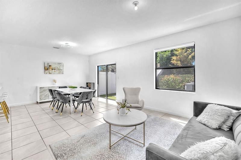 20308 NW 6th Pl, Miami Gardens, FL 33169 Photo