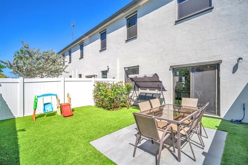 20308 NW 6th Pl, Miami Gardens, FL 33169 Photo