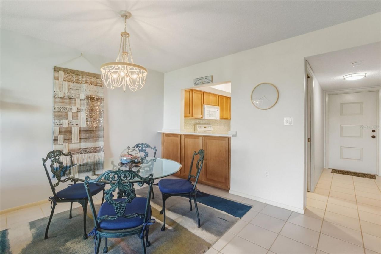 725 Manatee Avenue, Unit 725, Holmes Beach, FL 34217 Photo