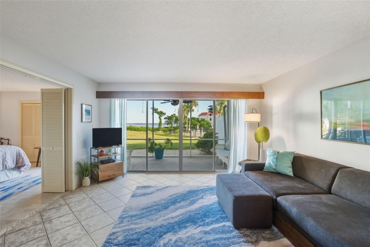 725 Manatee Avenue, Unit 725, Holmes Beach, FL 34217 Photo