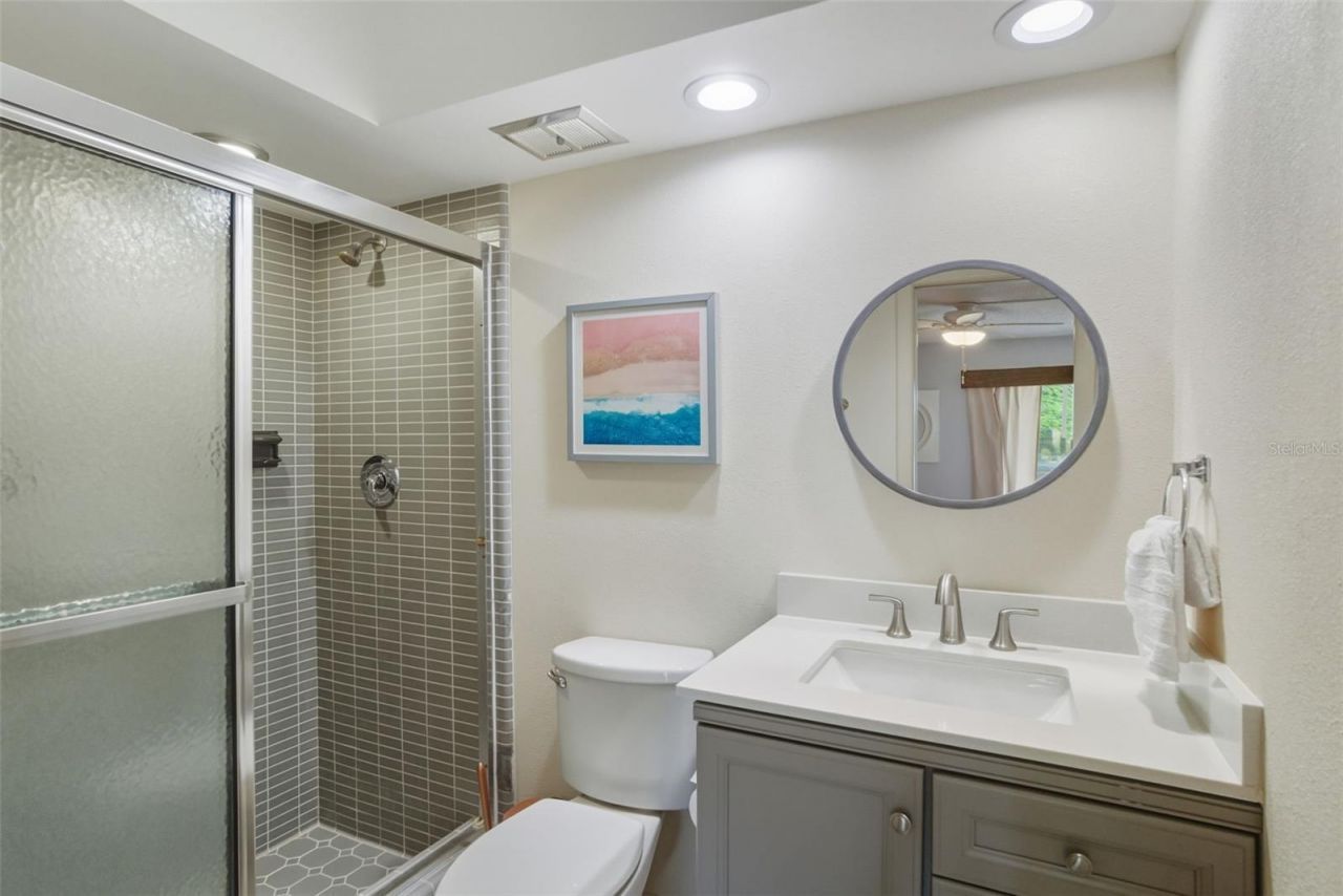 725 Manatee Avenue, Unit 725, Holmes Beach, FL 34217 Photo