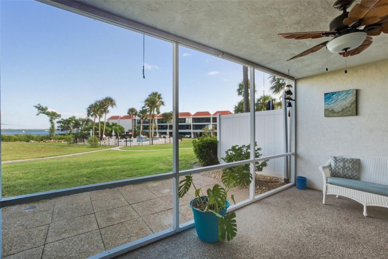 725 Manatee Avenue, Unit 725, Holmes Beach, FL 34217 Photo