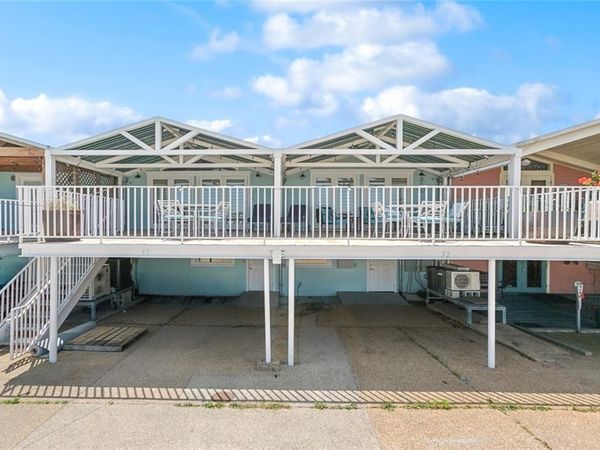 7930 BREAKWATER Drive, Unit 52&53, New Orleans, LA 70124