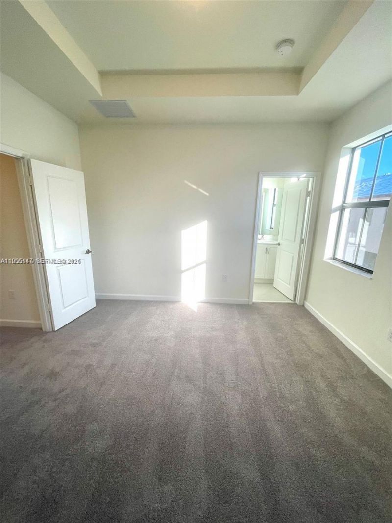 3338 W 112th St, Hialeah, FL 33018 Photo