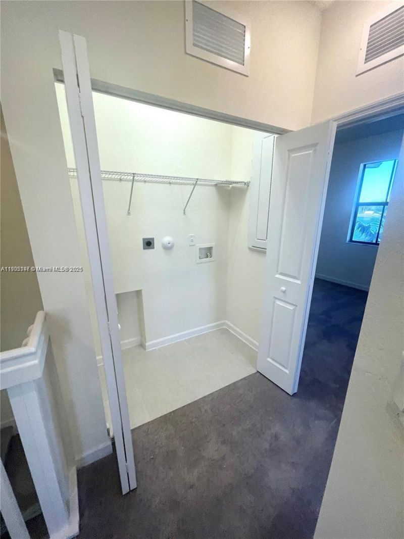 3338 W 112th St, Hialeah, FL 33018 Photo