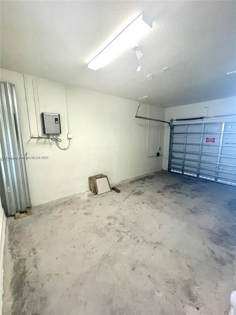 3338 W 112th St, Hialeah, FL 33018 Photo