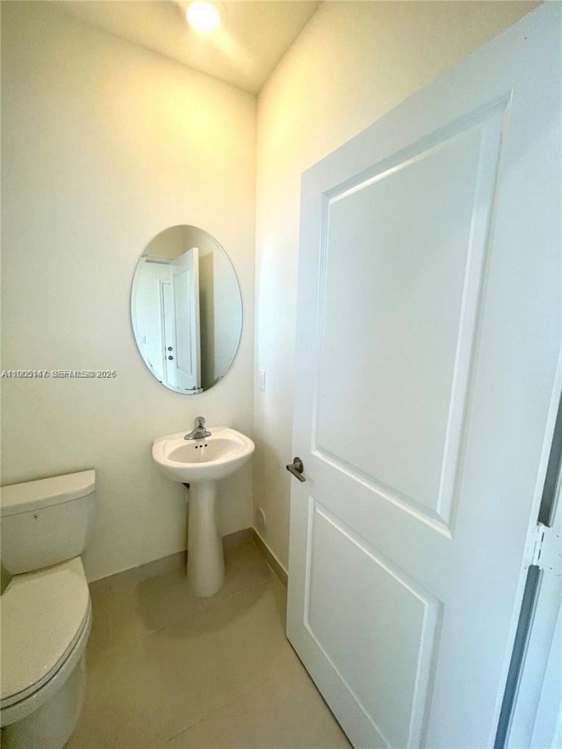 3338 W 112th St, Hialeah, FL 33018 Photo