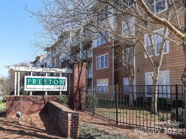 1000 E Woodlawn Road, Unit 416, Charlotte, NC 28209
