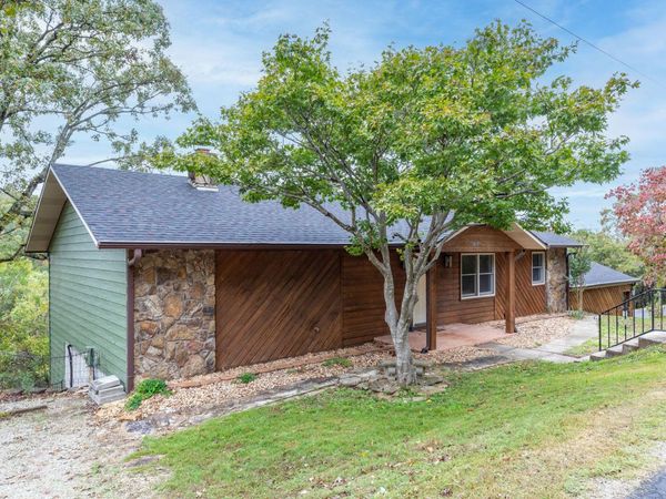 512 Nature Trail Road, Blue Eye, MO 65611