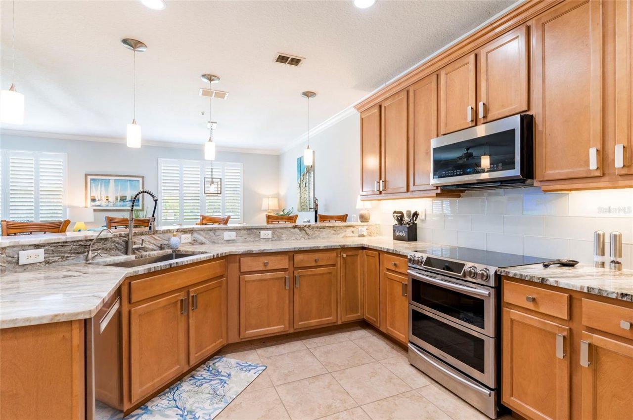 19217 Gulf Boulevard, Indian Shores, FL 33785 Photo