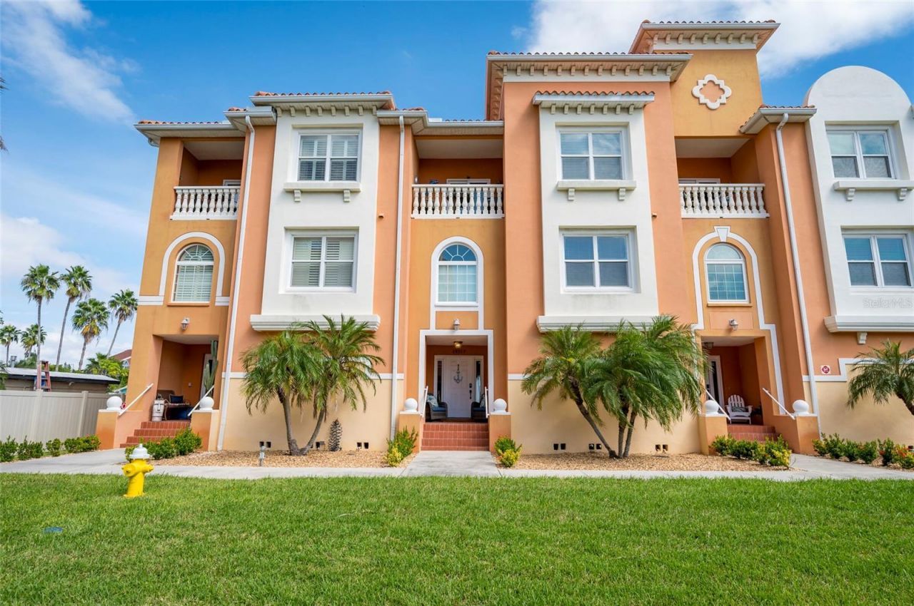 19217 Gulf Boulevard, Indian Shores, FL 33785 Photo