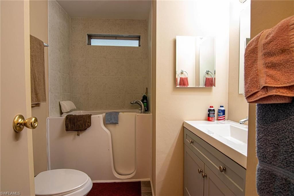 653 Future Dr, North Fort Myers, FL 33917 Photo