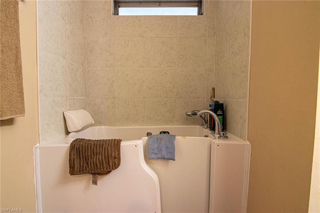 653 Future Dr, North Fort Myers, FL 33917 Photo