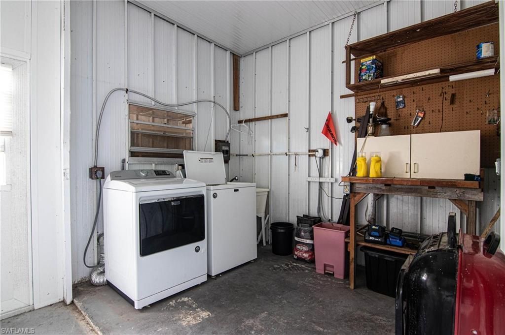 653 Future Dr, North Fort Myers, FL 33917 Photo