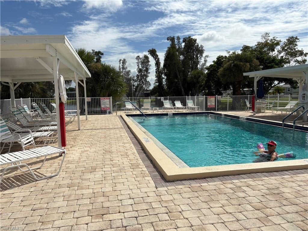 653 Future Dr, North Fort Myers, FL 33917 Photo