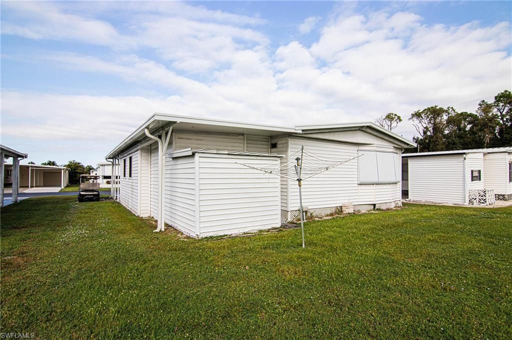 653 Future Dr, North Fort Myers, FL 33917 Photo