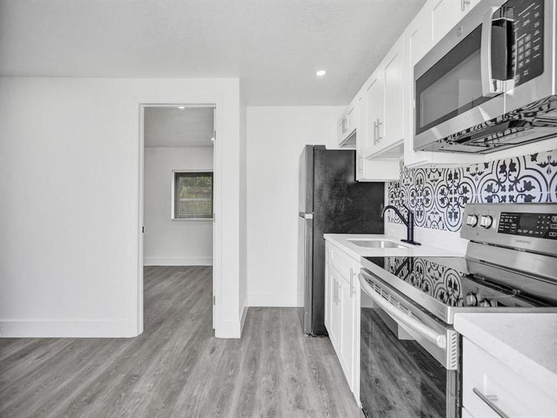 940 SW 28th Street, Fort Lauderdale, FL 33315 Photo