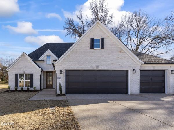 24 Creekbend Cove , Jackson, TN 38305