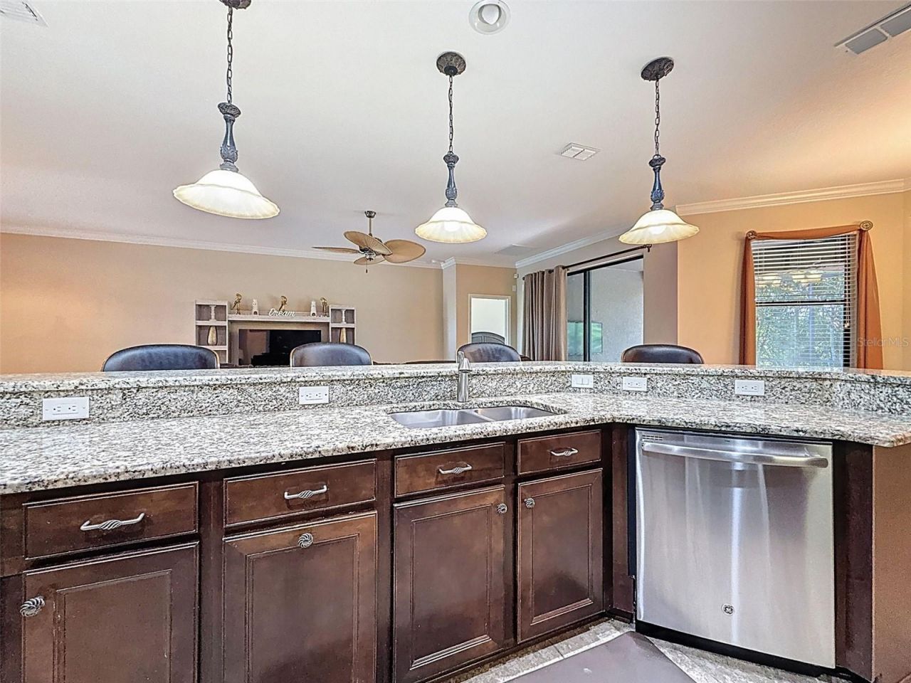 335 Cockle Shell Loop, Apollo Beach, FL 33572 Photo