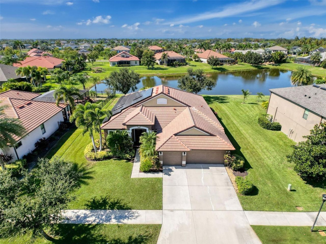 335 Cockle Shell Loop, Apollo Beach, FL 33572 Photo