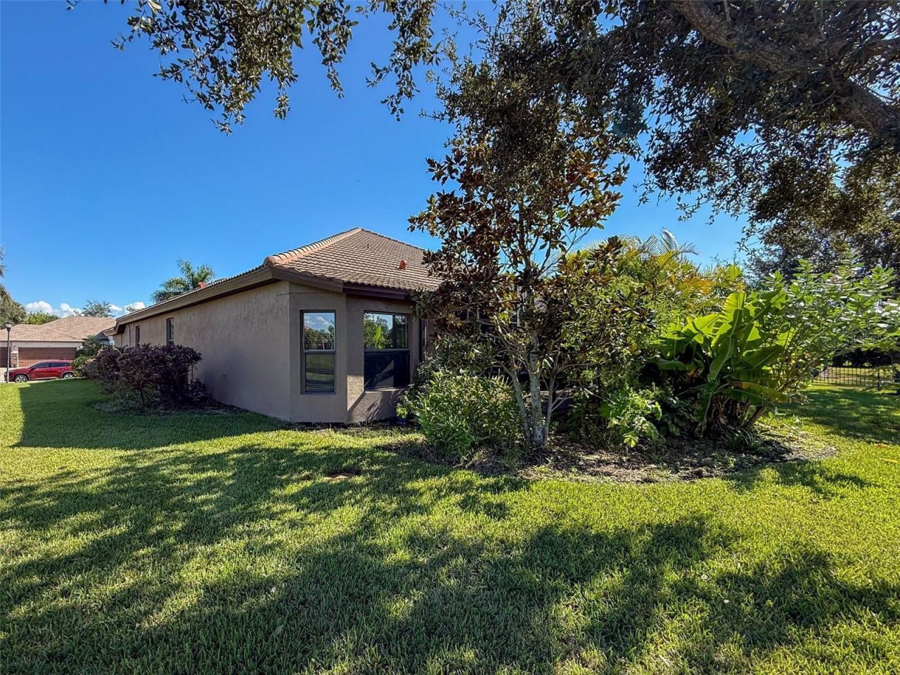 335 Cockle Shell Loop, Apollo Beach, FL 33572 Photo