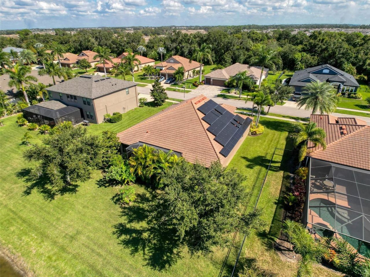 335 Cockle Shell Loop, Apollo Beach, FL 33572 Photo