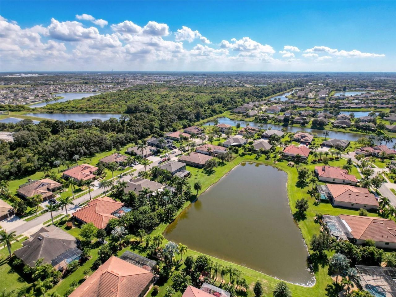 335 Cockle Shell Loop, Apollo Beach, FL 33572 Photo